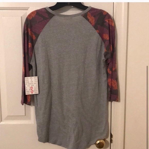 LulaRoe Randy Tee - Picture 2 of 3